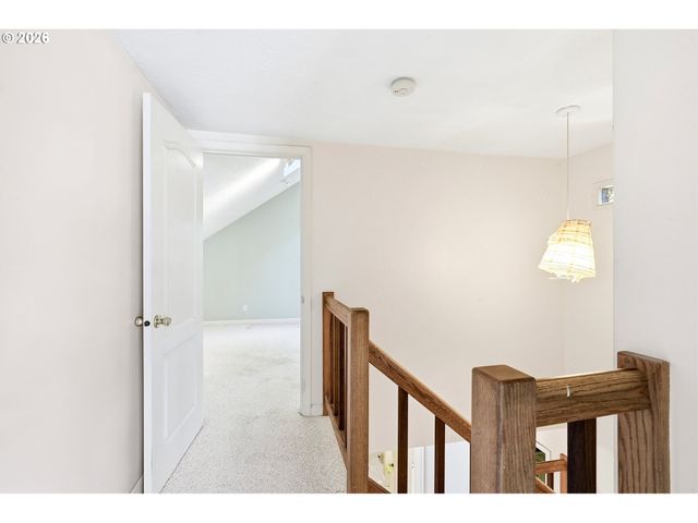2832 Ne 9TH Ave, Portland, OR 97212