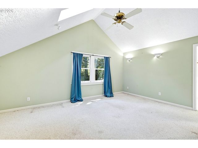 2832 Ne 9TH Ave, Portland, OR 97212