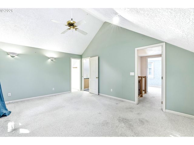 2832 Ne 9TH Ave, Portland, OR 97212