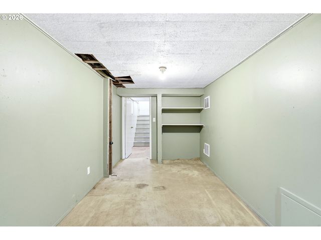 2832 Ne 9TH Ave, Portland, OR 97212