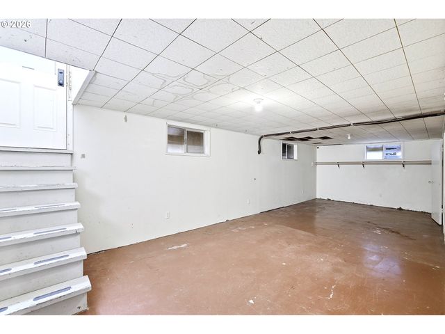 2832 Ne 9TH Ave, Portland, OR 97212