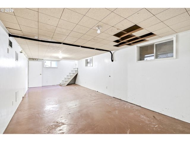 2832 Ne 9TH Ave, Portland, OR 97212