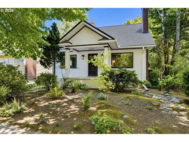 2832 Ne 9TH Ave, Portland, OR 97212