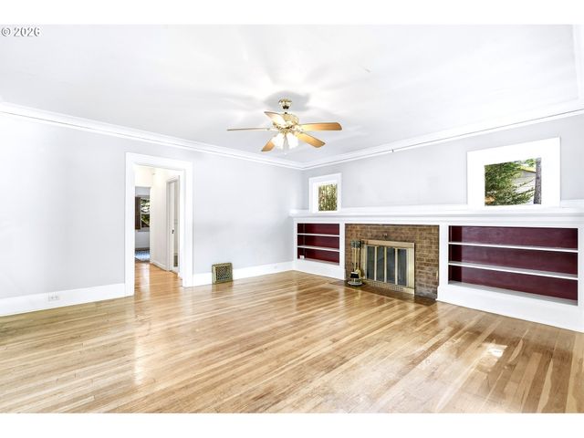 2832 Ne 9TH Ave, Portland, OR 97212