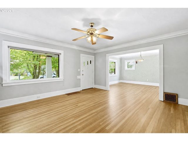 2832 Ne 9TH Ave, Portland, OR 97212