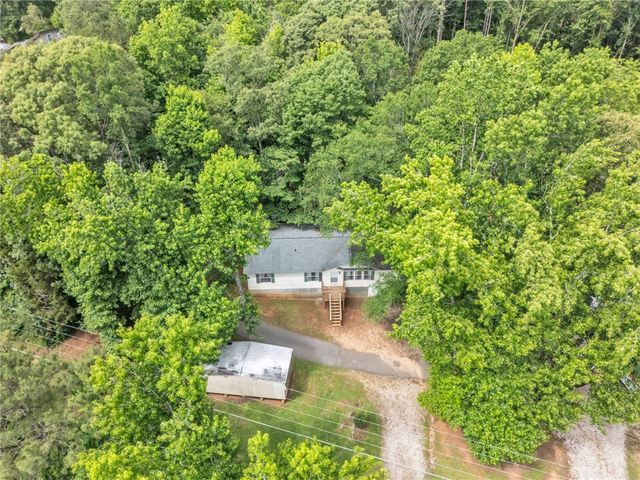 7401 Highway 24, Townville, SC 29689
