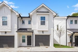 182 Noble Park Cir, Gallatin, TN 37066