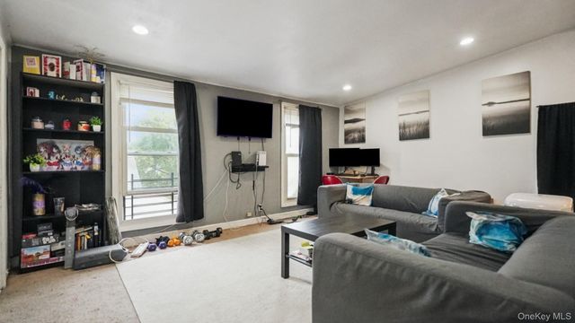22 Mount Joy, New Rochelle, NY 10801