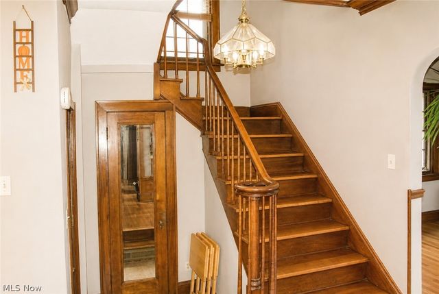 9014 Snow Road, Parma, OH 44130
