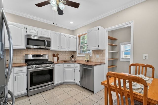 119 Kingston Ave, Hawthorne Boro, NJ 07506