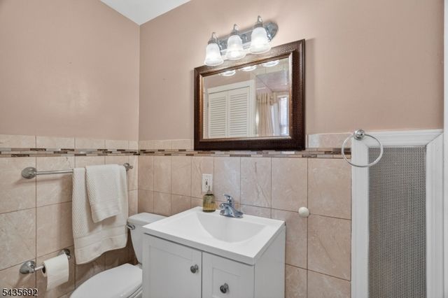 119 Kingston Ave, Hawthorne Boro, NJ 07506