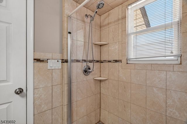 119 Kingston Ave, Hawthorne Boro, NJ 07506