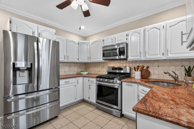 119 Kingston Ave, Hawthorne Boro, NJ 07506