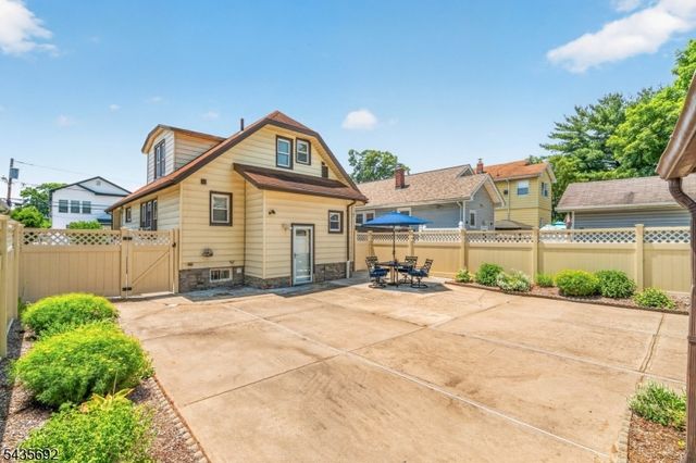 119 Kingston Ave, Hawthorne Boro, NJ 07506