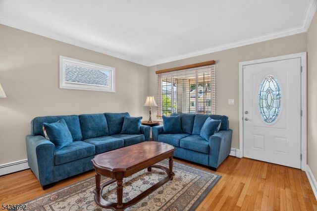 119 Kingston Ave, Hawthorne Boro, NJ 07506