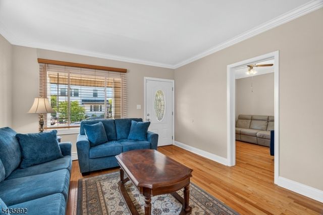 119 Kingston Ave, Hawthorne Boro, NJ 07506
