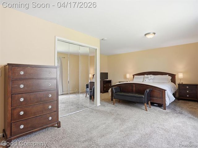 12667 Beresford Drive, Sterling Heights, MI 48313