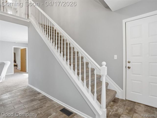 12667 Beresford Drive, Sterling Heights, MI 48313