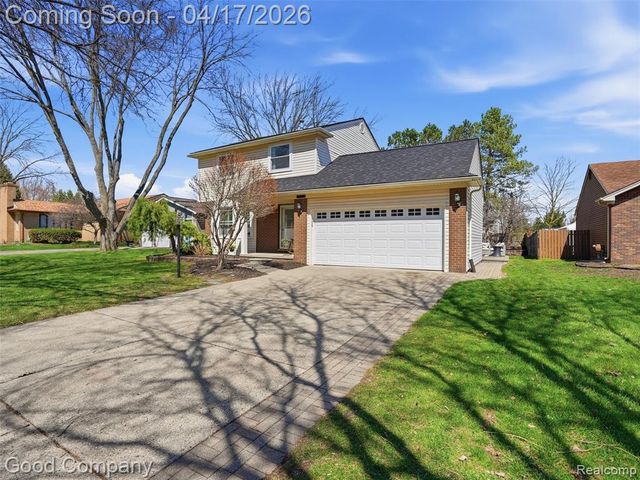 12667 Beresford Drive, Sterling Heights, MI 48313