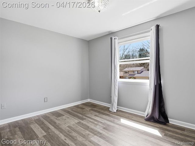 12667 Beresford Drive, Sterling Heights, MI 48313