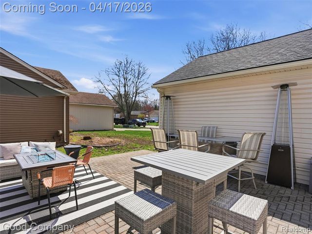 12667 Beresford Drive, Sterling Heights, MI 48313