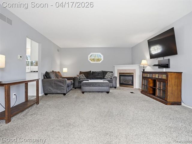 12667 Beresford Drive, Sterling Heights, MI 48313