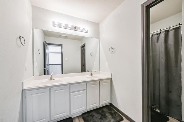 1818 Buckingham Drive, Pasadena, TX 77504