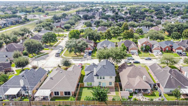 1818 Buckingham Drive, Pasadena, TX 77504