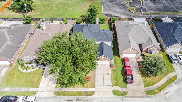 1818 Buckingham Drive, Pasadena, TX 77504