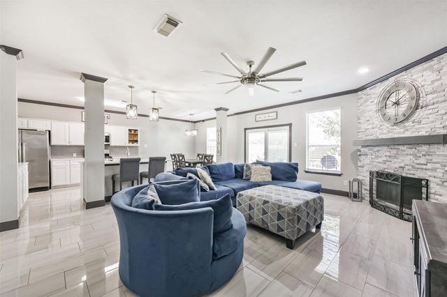 1818 Buckingham Drive, Pasadena, TX 77504