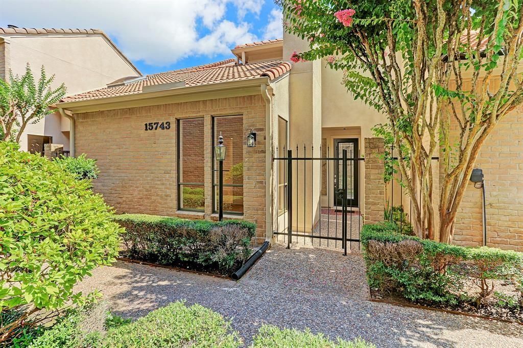 15743 Tanya Circle, Houston, TX 77079