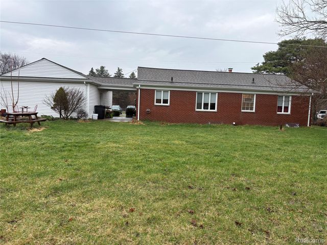 3377 S MACKIN Road, Road, Flint Charter Township, MI 48504