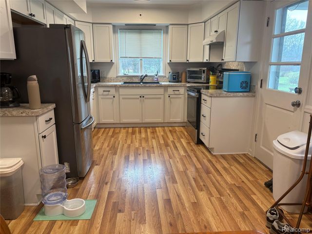 3377 S MACKIN Road, Road, Flint Charter Township, MI 48504