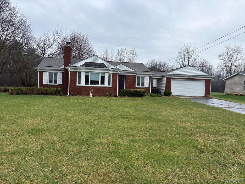 3377 S MACKIN Road, Road, Flint Charter Township, MI 48504