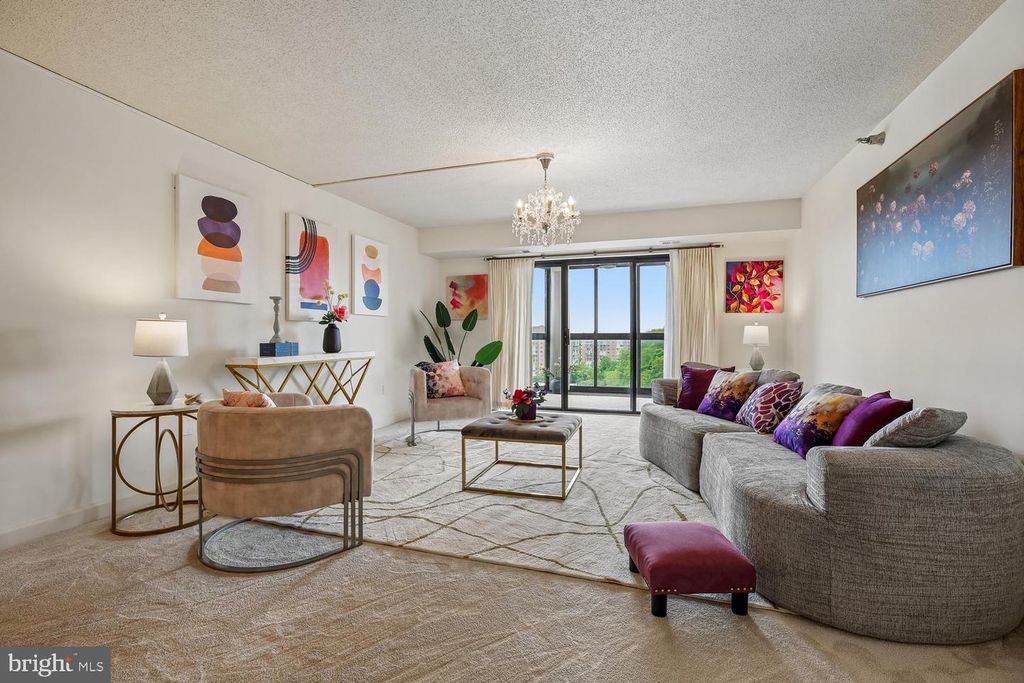 Image 3 of property listing at 3310 N LEISURE WORLD BLVD #6-924, Silver Spring, MD 20906