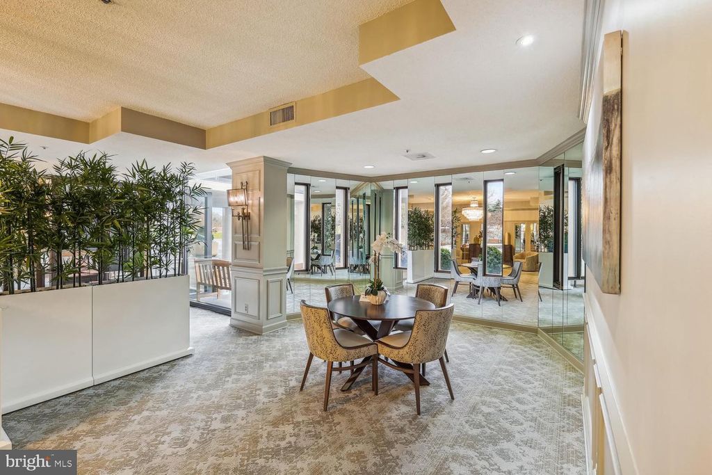 Image 30 of property listing at 3310 N LEISURE WORLD BLVD #6-924, Silver Spring, MD 20906