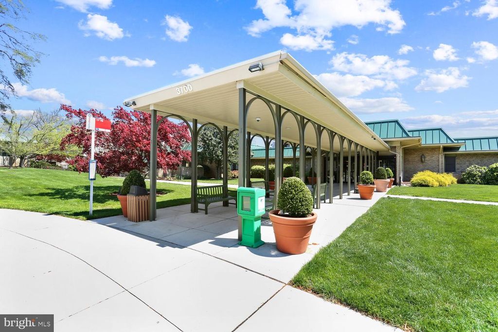 Image 39 of property listing at 3310 N LEISURE WORLD BLVD #6-924, Silver Spring, MD 20906