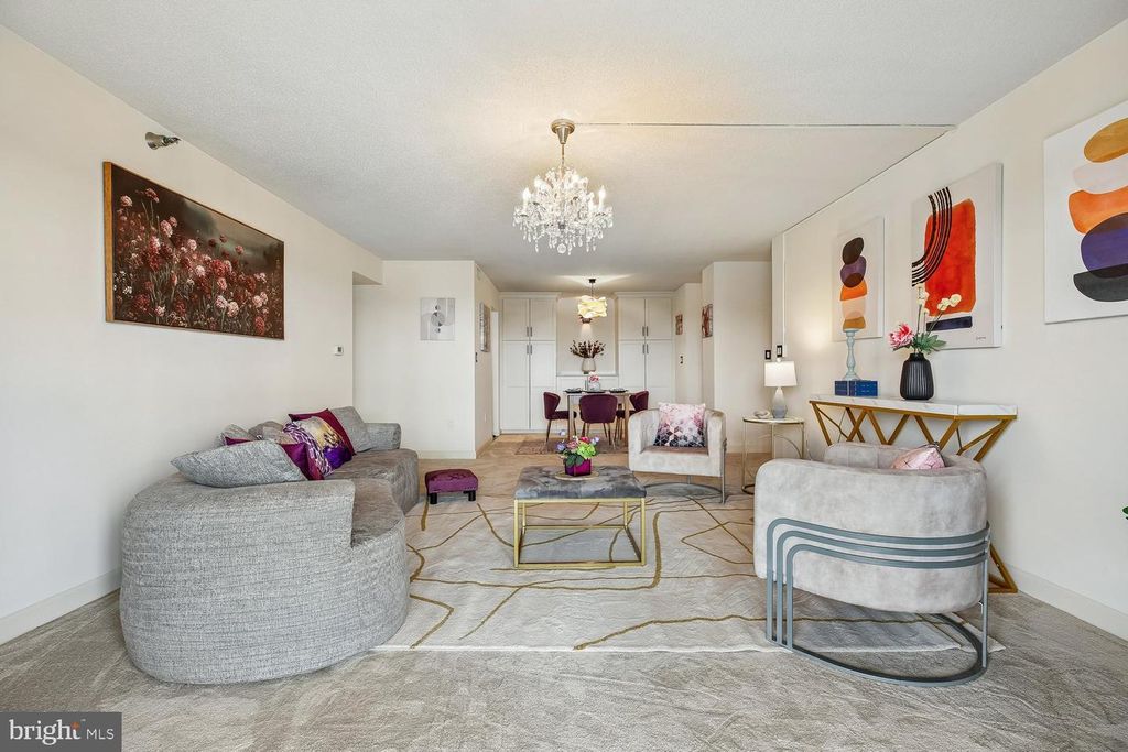 Image 4 of property listing at 3310 N LEISURE WORLD BLVD #6-924, Silver Spring, MD 20906
