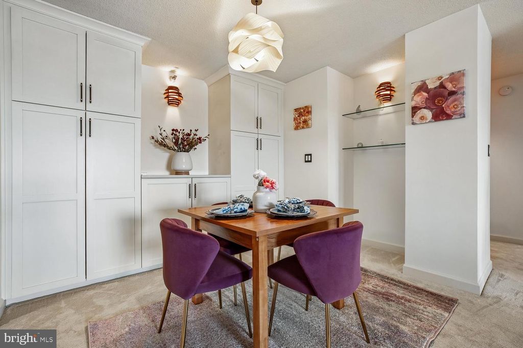 Image 6 of property listing at 3310 N LEISURE WORLD BLVD #6-924, Silver Spring, MD 20906