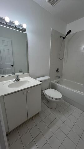 22901 SW 88th Pl 304, Cutler Bay, FL 33190