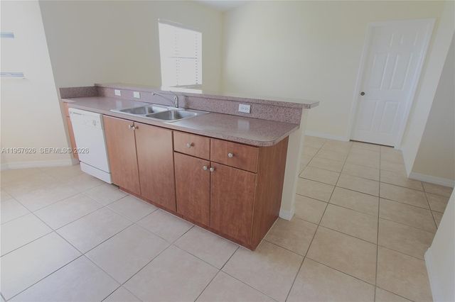 22901 SW 88th Pl 304, Cutler Bay, FL 33190