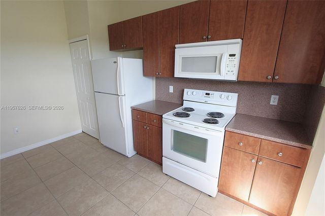 22901 SW 88th Pl 304, Cutler Bay, FL 33190