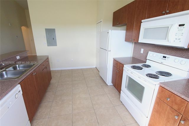 22901 SW 88th Pl 304, Cutler Bay, FL 33190