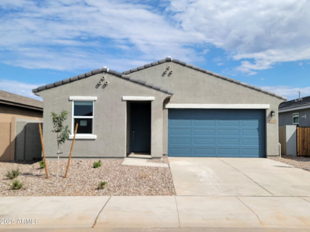 3476 E ELLIE Trail, San Tan Valley, AZ 85143