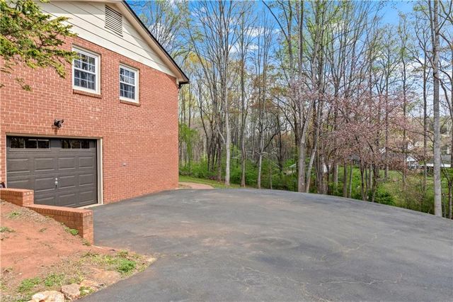 218 Misty Court, King, NC 27021
