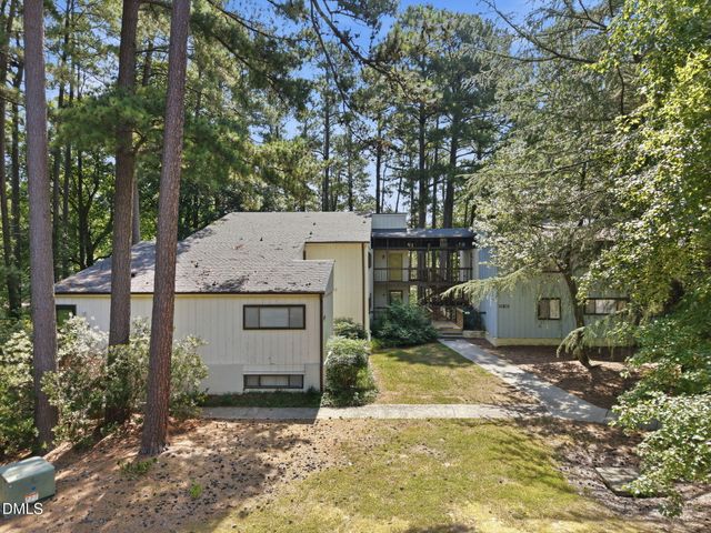 642 Pine Ridge Place, Raleigh, NC 27609