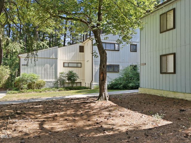 642 Pine Ridge Place, Raleigh, NC 27609