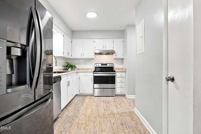 642 Pine Ridge Place, Raleigh, NC 27609
