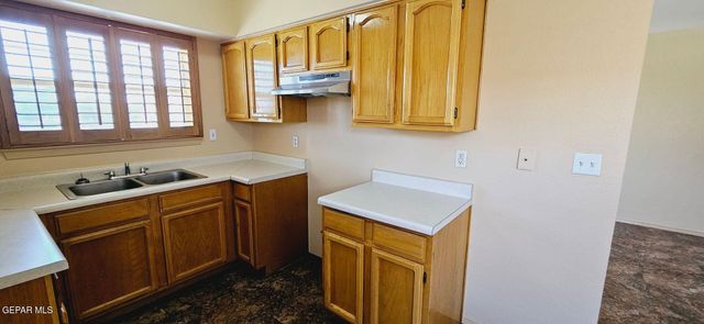3903 Van Buren Avenue B, El Paso, TX 79930