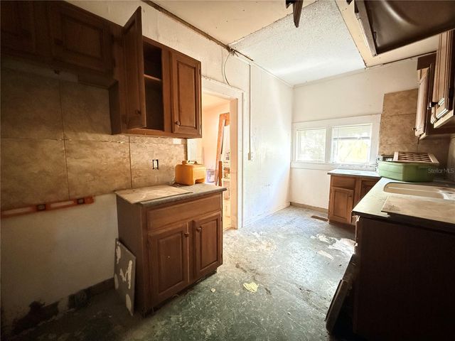 2129 UNION STREET S, St Petersburg, FL 33712